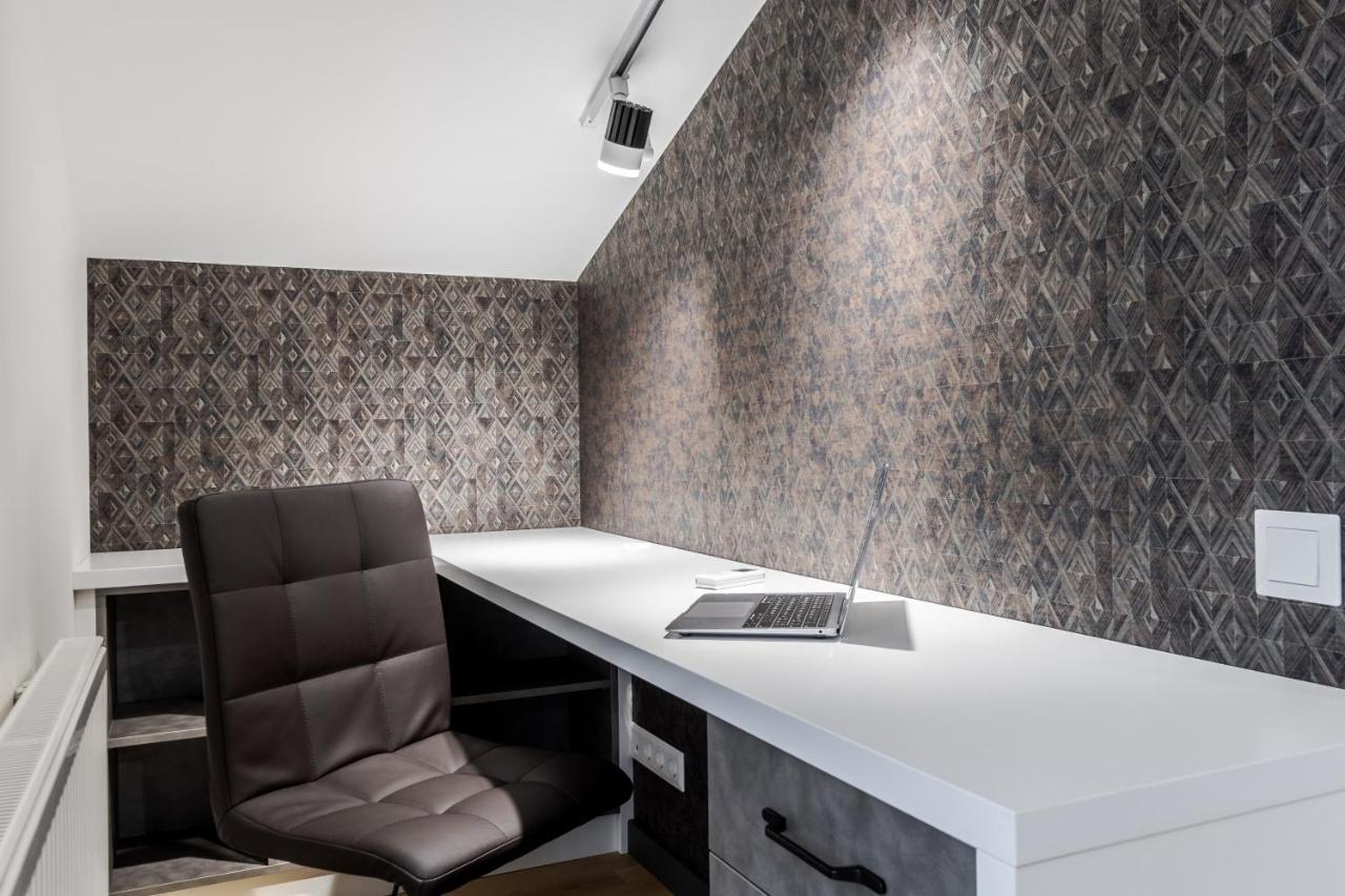 Inshiapartments On Hazova Str 5 Lviv Eksteriør bilde